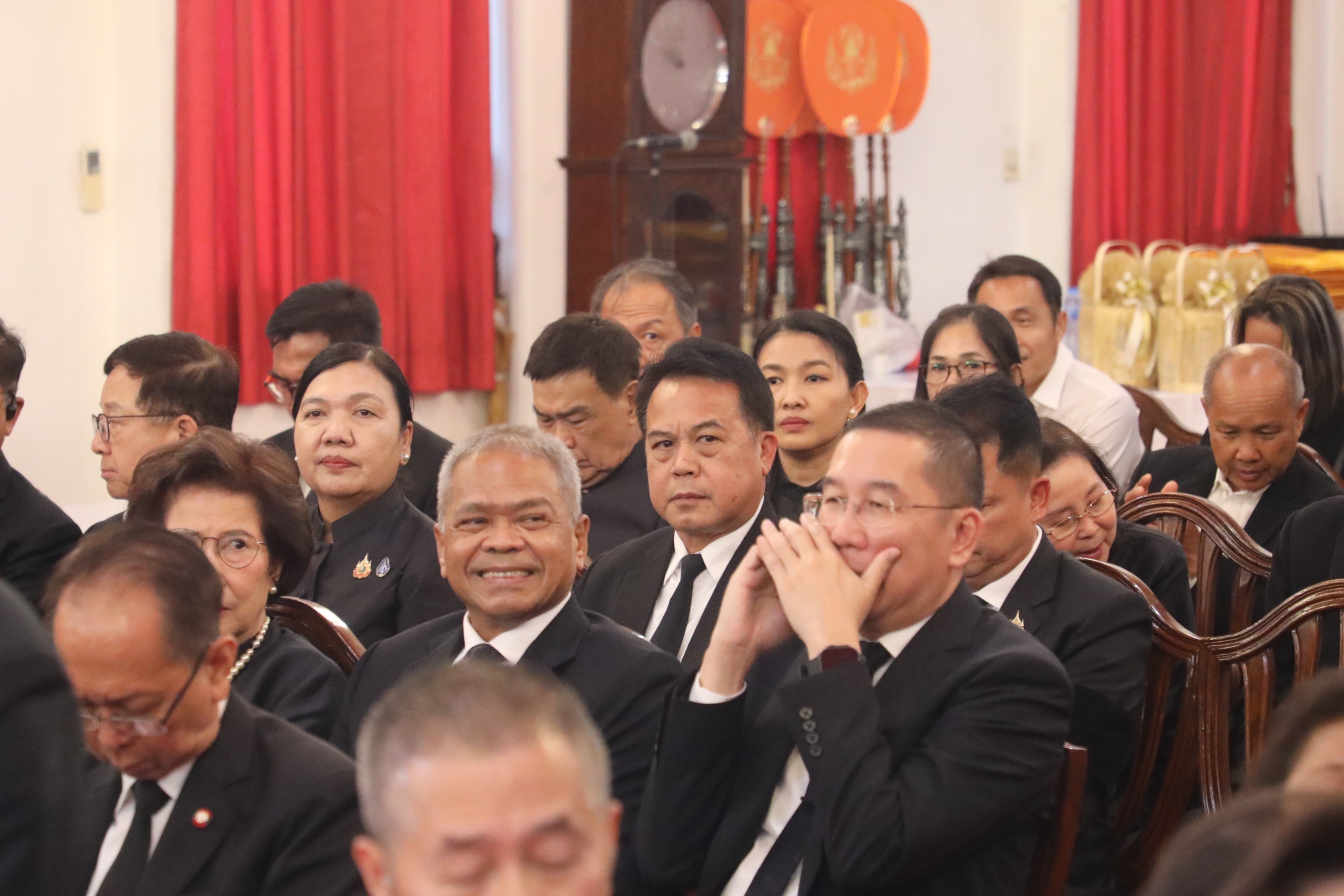 title - ส.ป.ก. ร่วมอาลัย เข้าร่วมงานสวดพระอภิธรรม นายจรัลธาดา กรรณสูต องคมนตรี อดีตปลัดกระทรวงเกษตรและสหกรณ์